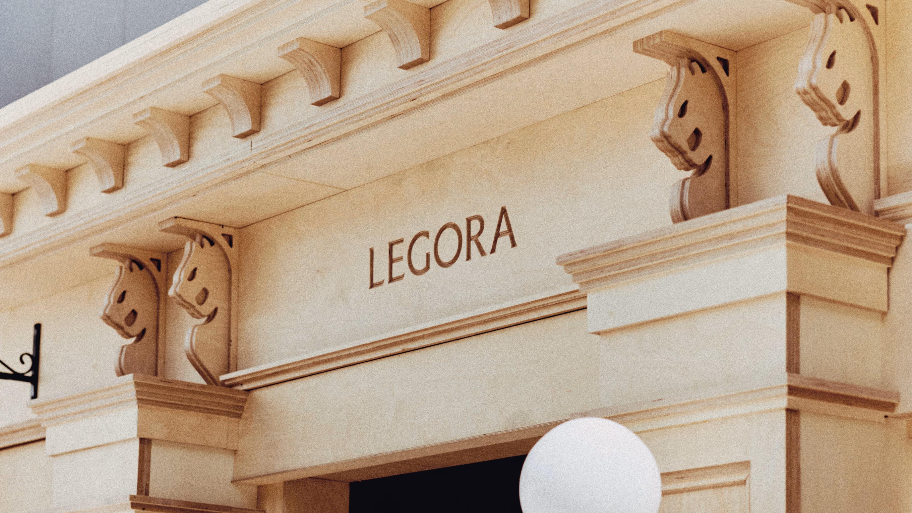 Legora vs. Harvey: Stockholm's Answer to Silicon Valley's Legal AI Bet